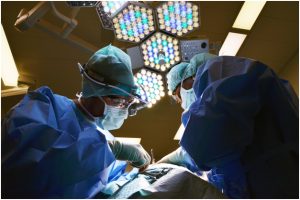 Best Plastic Surgeon in Fort Wayne Gives Advice for Choosing a Doctor